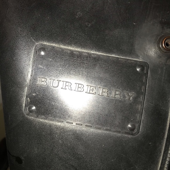 Burberry rain boots - Like new with original box - Picture 3 of 4